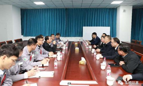 上海临港集团党委书记、董事长袁国华一行考察调研泓顺硅基